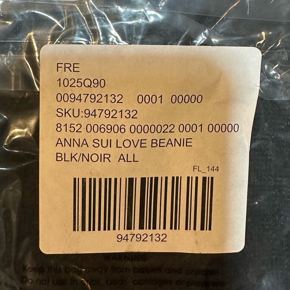 NWT Anna Sui Love Beanie - Picture 8 of 12
